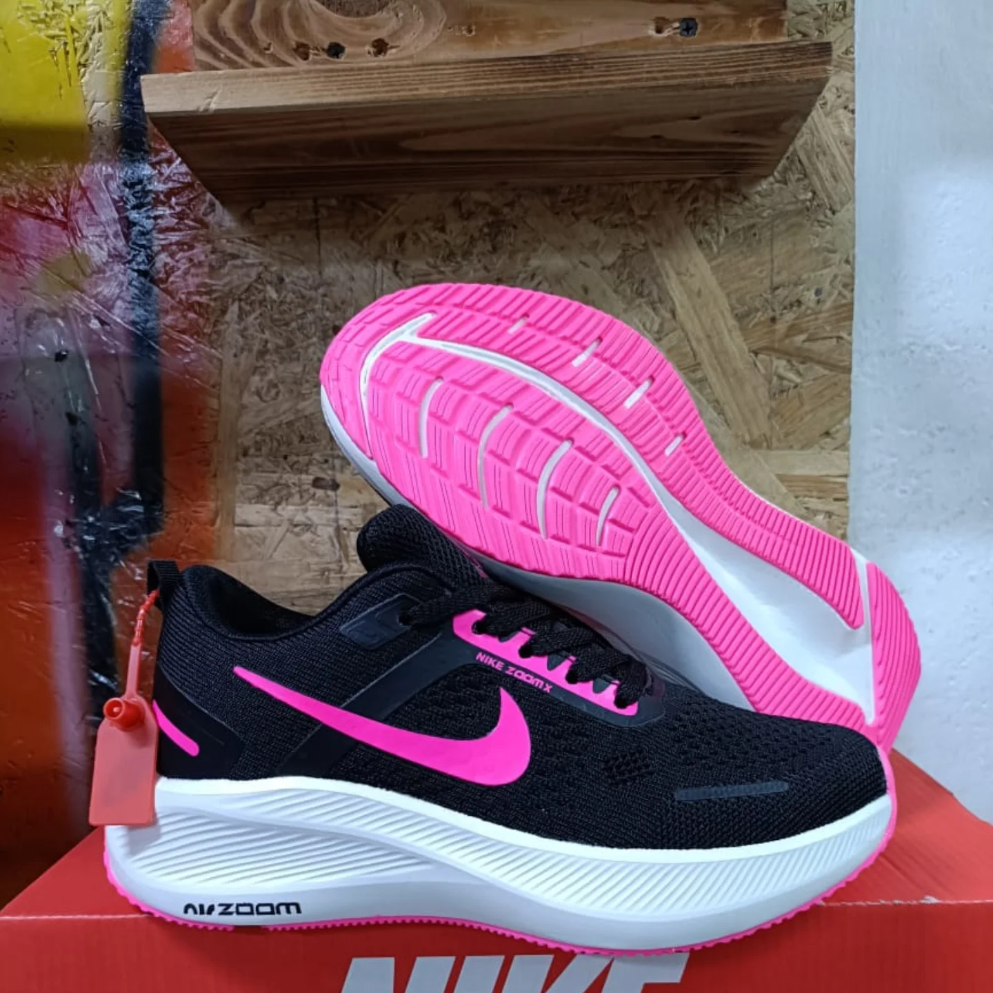 ZoomX Pegasus Lightweight Women Running Trainer Shoes - Image 3