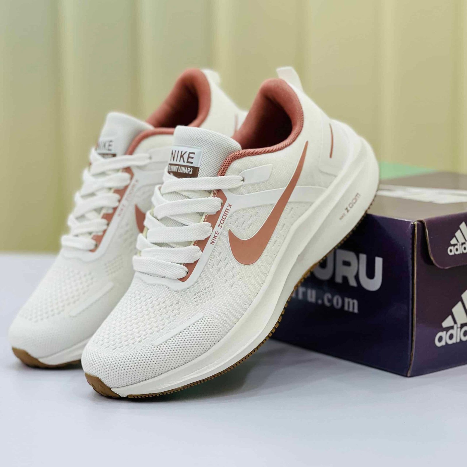 ZoomX Pegasus Lightweight Women Running Trainer Shoes - Image 14