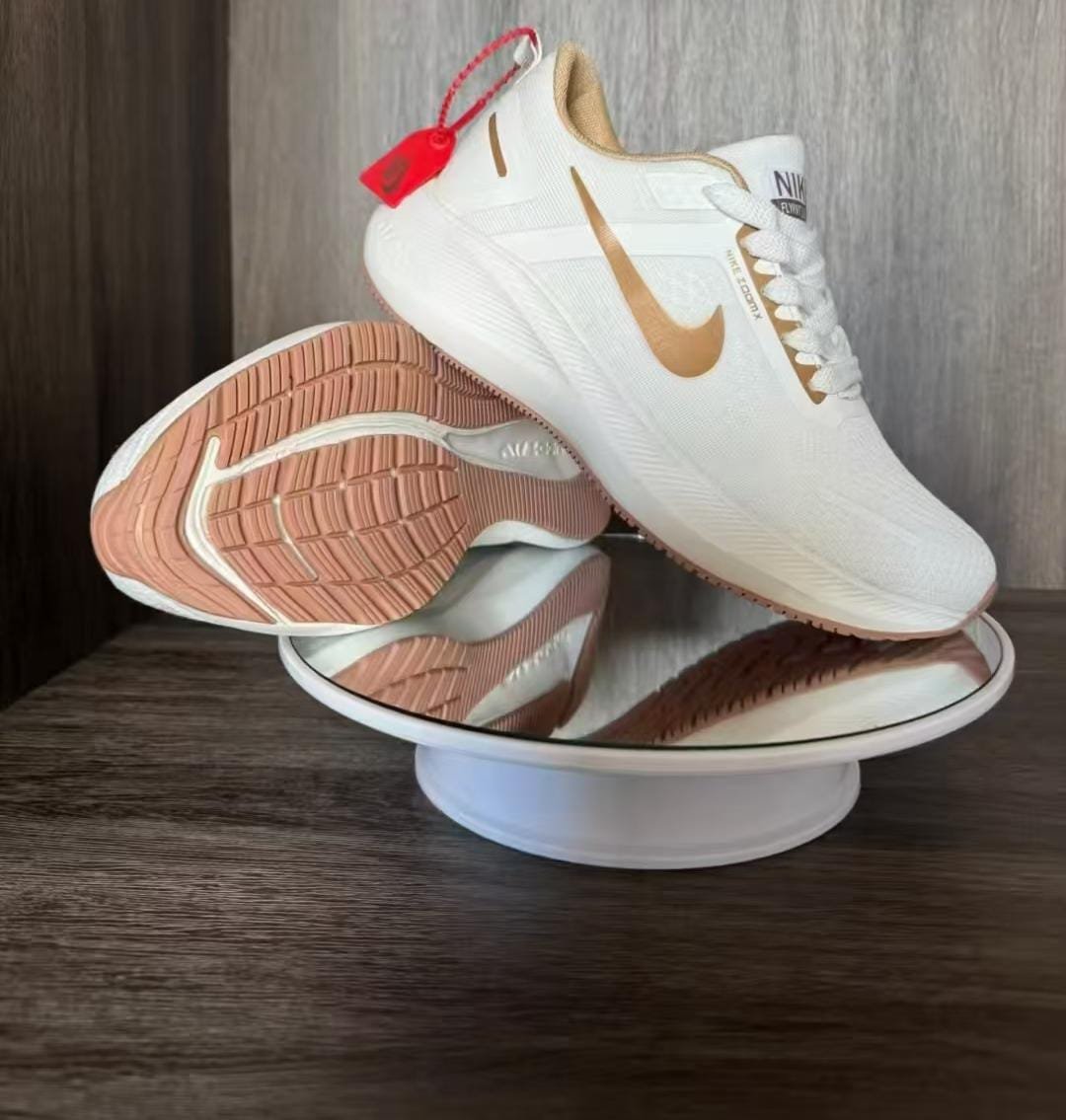 ZoomX Pegasus Lightweight Women Running Trainer Shoes - Image 19