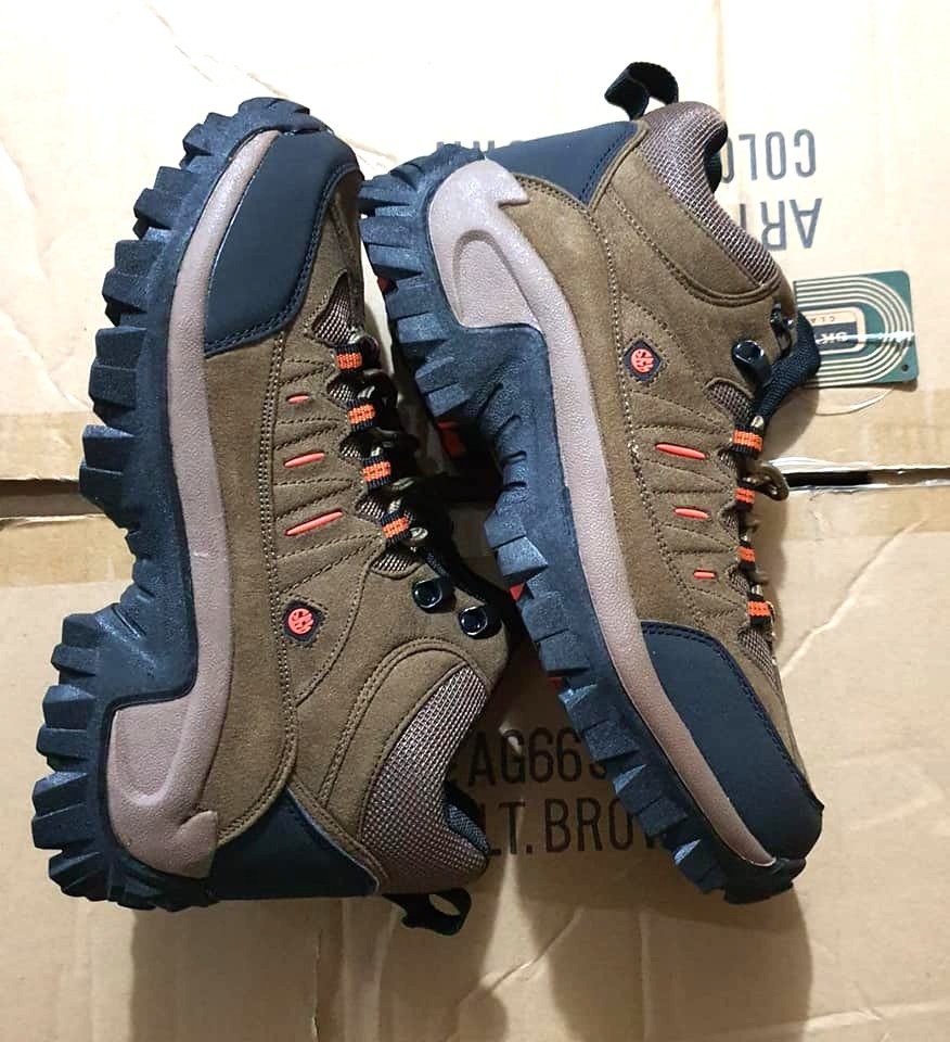 Skyview Water-resistant durable suede and mesh adventure-proof build hiking boots - Image 3